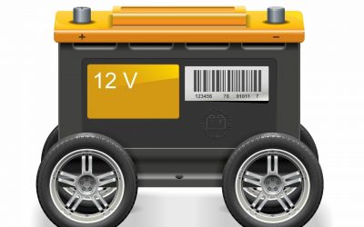 Por que os carros elétricos também têm baterias de 12V?