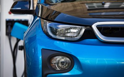 Qual o motivo do carro elétrico usa radiador, se ele não tem motor a combustão?