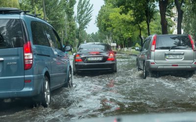 Veja algumas dicas para atravessar uma área de alagamento com segurança