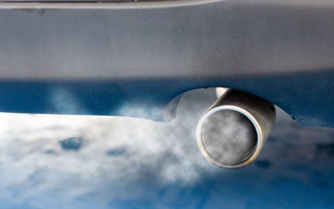 Qual o gás mais tóxico de um veículo e o que ele causa?