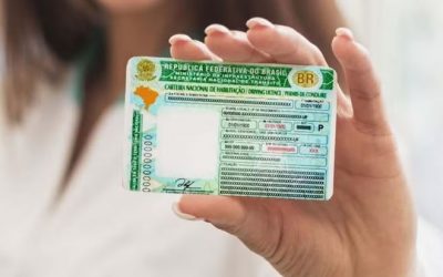 CNH: o documento terá uma categoria para carros automáticos?